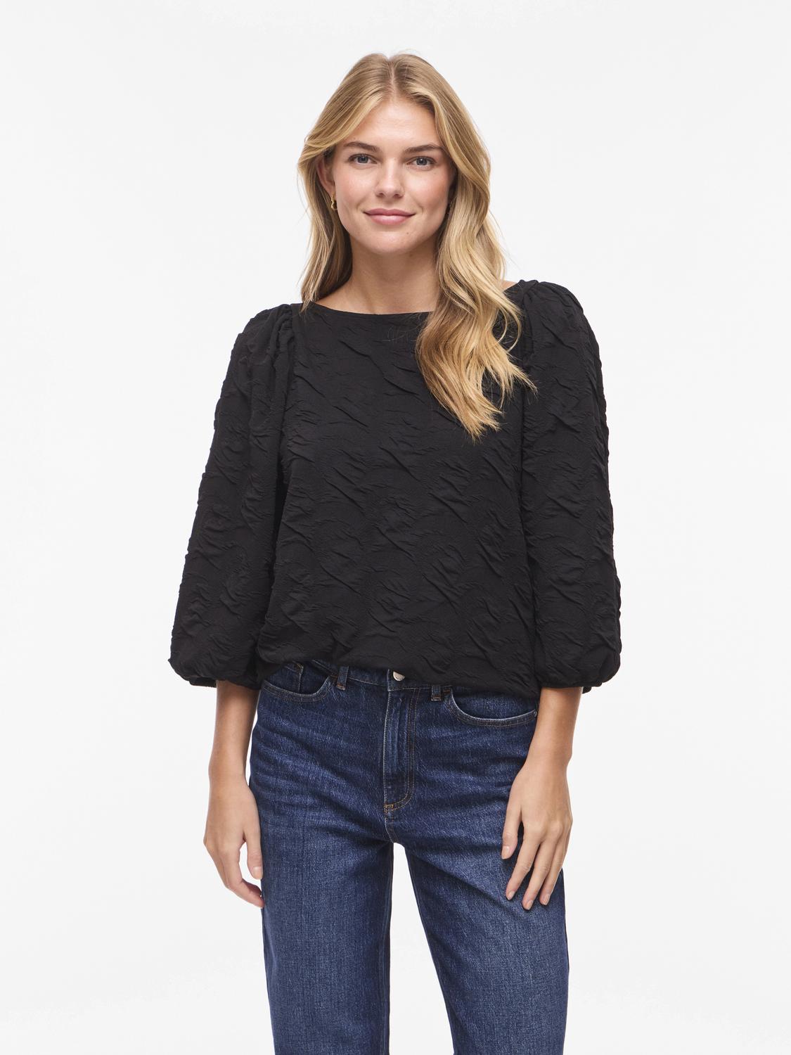 model_shot-front